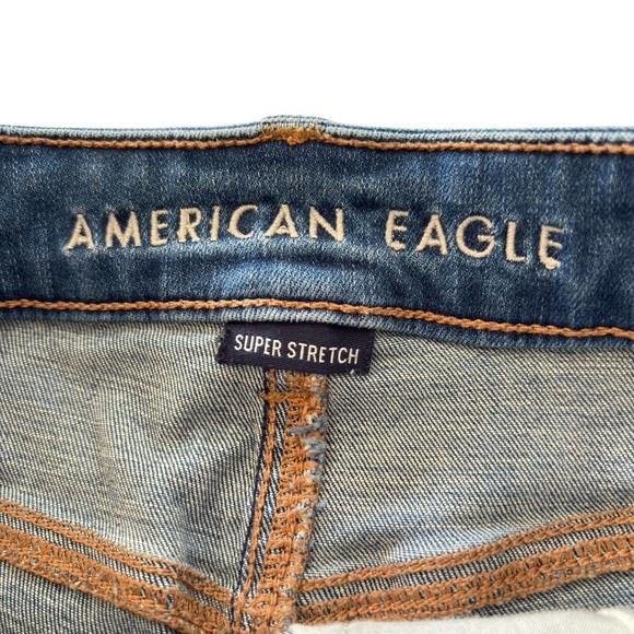 American Eagle Hi-Rise Shorties Shorts Super Stretch Size 8 Distressed Raw Hem - Picture 4 of 10
